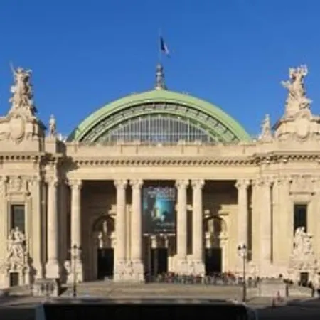 Superb 1 Elegant In The Heart Of Paris' 8th District * Paris