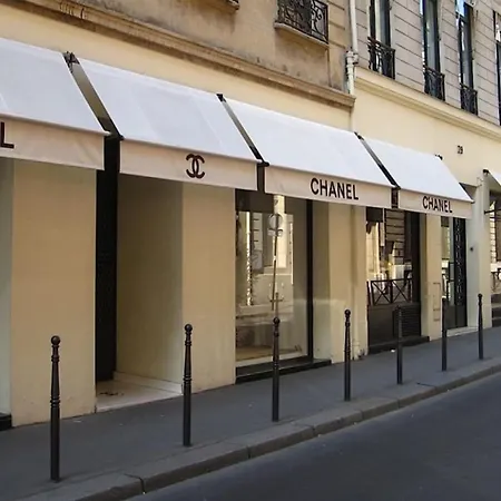 Superb 1 Elegant In The Heart Of Paris' 8th District Holiday home *