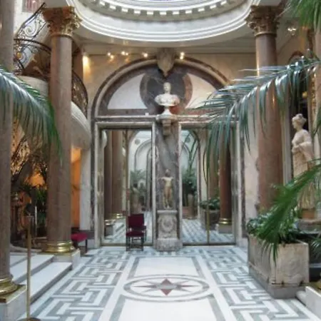 Holiday home Superb 1 Elegant In The Heart Of Paris' 8th District *