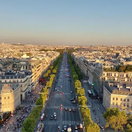 Holiday home Superb 1 Elegant In The Heart Of Paris' 8th District *